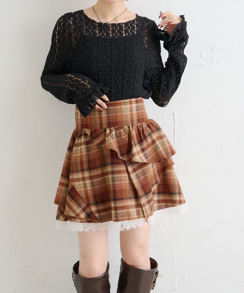 w closet（ダブルクローゼット）の「アシメティアードミニスカート（スカート・レディース・ブラック/オフホワイト/ネイビー/ブラウン・FREE）」の16枚目の写真