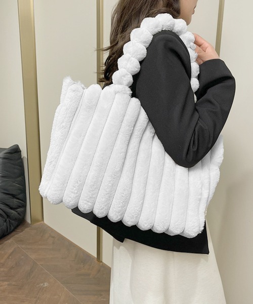 Miniministore(ミニミニストア)の「トートバッグ 秋冬 ファーバッグ 大容量(トートバッグ・レディース・ホワイト/ブラック/ベージュ/モカ・FREE)」の1枚目の写真