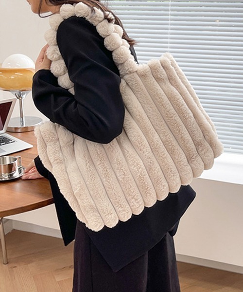 Miniministore(ミニミニストア)の「トートバッグ 秋冬 ファーバッグ 大容量(トートバッグ・レディース・ホワイト/ブラック/ベージュ/モカ・FREE)」の6枚目の写真
