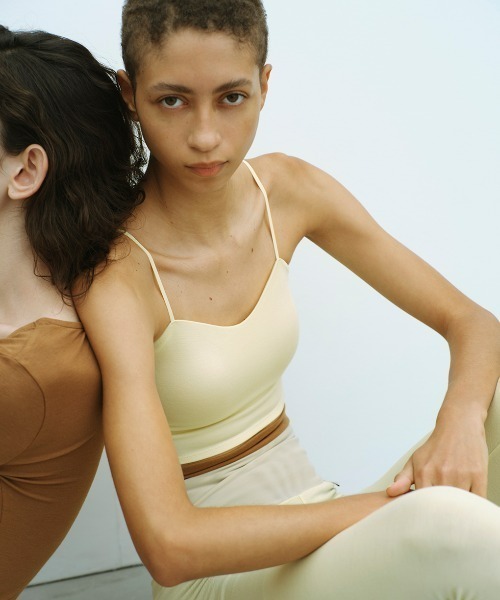 MIZUNO(ミズノ )の「Mizuno×Ameri CROPPED CAMISOLE TOPS(キャミソール・レディース・ブラウン/ブラック/クリーム・SMALL/MEDIUM/LARGE)」の3枚目の写真