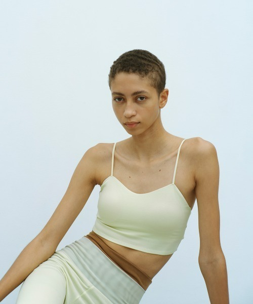 MIZUNO(ミズノ )の「Mizuno×Ameri CROPPED CAMISOLE TOPS(キャミソール・レディース・ブラウン/ブラック/クリーム・SMALL/MEDIUM/LARGE)」の5枚目の写真