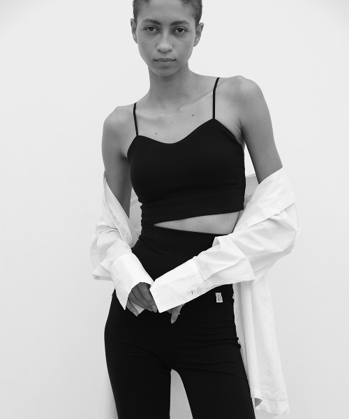 MIZUNO(ミズノ )の「Mizuno×Ameri CROPPED CAMISOLE TOPS(キャミソール・レディース・ブラウン/ブラック/クリーム・SMALL/MEDIUM/LARGE)」の12枚目の写真