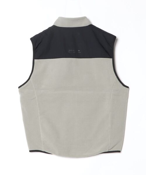 Snow Peak(スノーピーク)の「MofM Fleece Vest フリースベスト / SnowPeak × mountainofmoods(ベスト・メンズ・ブラック/グレイッシュベージュ・M/XL/L/S)」の20枚目の写真