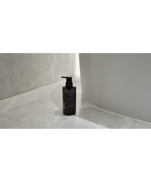 retaW（リトゥ）の「フレグランス ボディシャンプー（石鹸/ボディソープ・メンズ・その他1/その他2/その他3・FREE）」の5枚目の写真