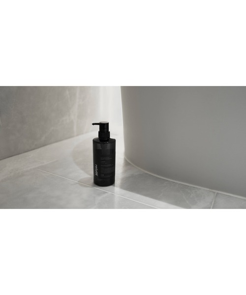 retaW（リトゥ）の「フレグランス ボディシャンプー（石鹸/ボディソープ・メンズ・その他1/その他2/その他3・FREE）」の6枚目の写真