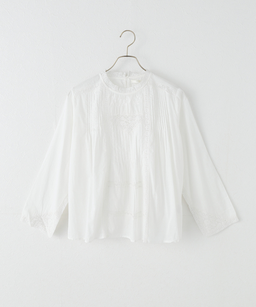 Fanaka(ファナカ)の「【WEB+りんくう店限定】 FANAKA / ファナカ リバーレースヨーク刺繍ブラウス(シャツ/ブラウス・レディース・ホワイト・FREE)」の1枚目の写真