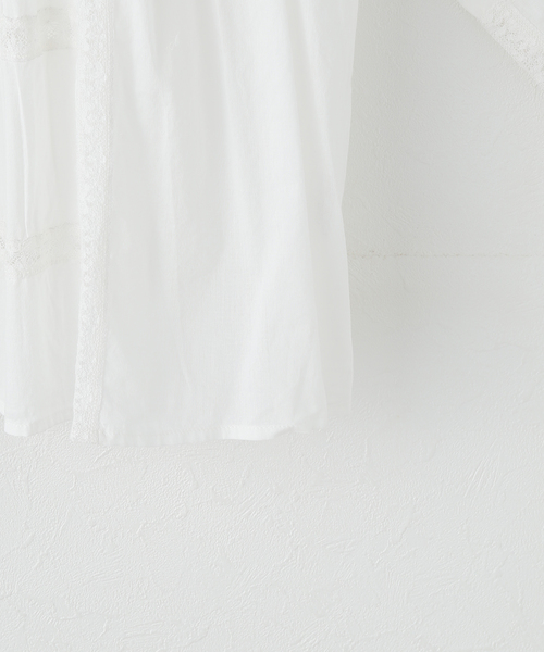 Fanaka(ファナカ)の「【WEB+りんくう店限定】 FANAKA / ファナカ リバーレースヨーク刺繍ブラウス(シャツ/ブラウス・レディース・ホワイト・FREE)」の4枚目の写真