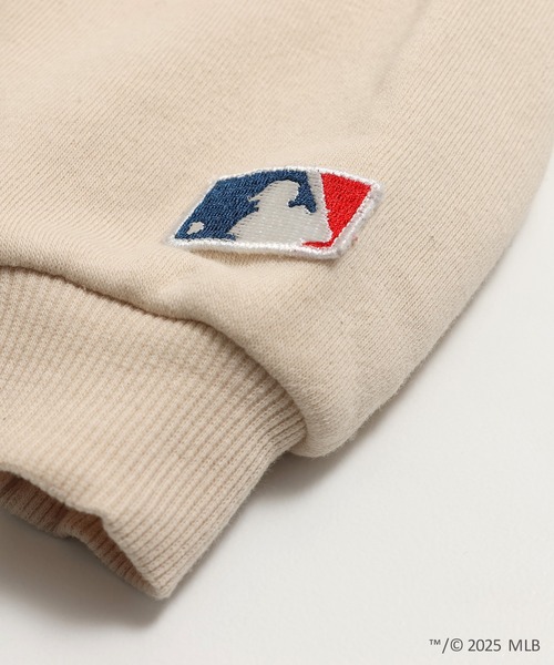 MLB(メジャーリーグベースボール)の「〈MLB〉刺繍ロゴ 裏起毛トレーナー(スウェット・キッズ・ホワイト/ブラウン/ブラック/グレー/クリーム・90cm/100cm/110cm/120cm/130cm/140cm/150cm/160cm)」の16枚目の写真