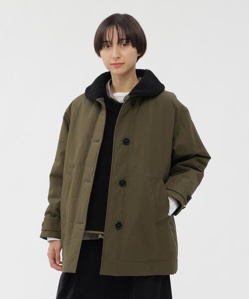 MHL.(エムエイチエル)の「DRY COTTON CANVAS COAT(ダウンジャケット/コート・レディース・カーキ・1/2)」の1枚目の写真