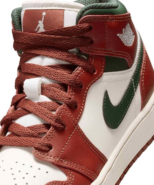 セール】エア ジョーダン 1 MID ジュニアシューズ / Air Jordan 1 Mid