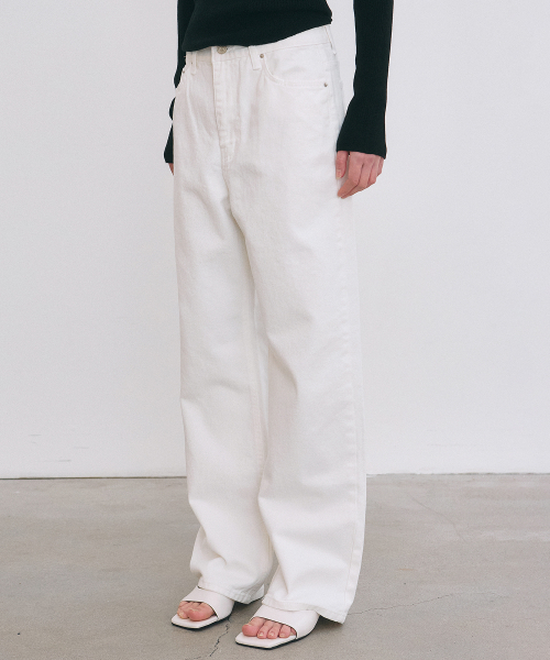 NICK&NICOLE(ニックアンドニコール)の「MINIMAL CLASSIC WIDE COTTON PANTS_WHITE(その他パンツ・レディース・その他・SMALL/MEDIUM/LARGE)」の3枚目の写真