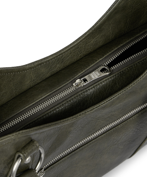 IUGAMAKARAS（イウガマカラス）の「Studded Leather Shoulder Bag (Khaki)（ショルダーバッグ・レディース・その他・FREE）」の16枚目の写真
