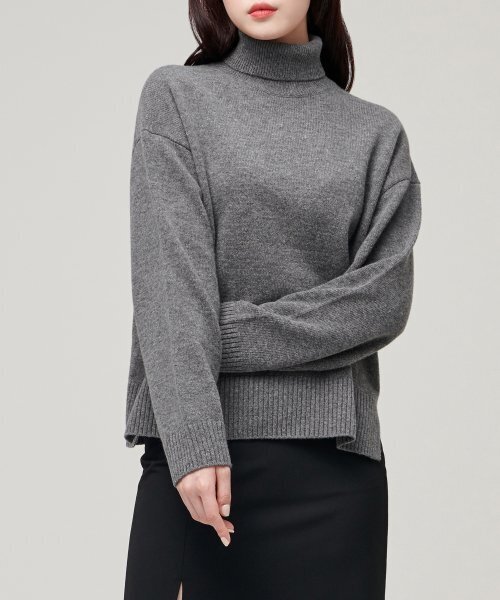 MUSINSA STANDARD WOMAN（ムシンサスタンダードウーマン）の「レディースラムウールリラックスタートルネックニット[ミディアムグレー]（ニット/セーター・レディース・その他・X-SMALL/MEDIUM）」の2枚目の写真