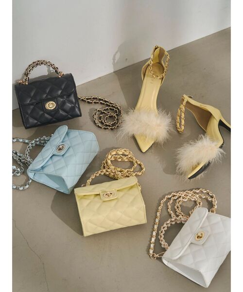 EATME(イートミー)の「フェザーチェーンサンダル(サンダル・レディース・イエロー/ブルー/ブラック・SMALL/MEDIUM/LARGE)」の8枚目の写真