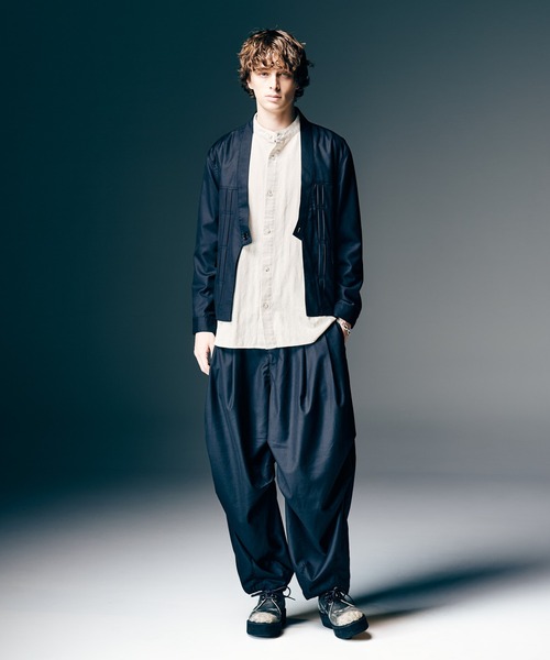 glamb（グラム）の「Stand Collar Shirt / スタンドカラーシャツ（シャツ/ブラウス・メンズ・ネイビー/マスタード/ホワイト・S/M/L）」の13枚目の写真