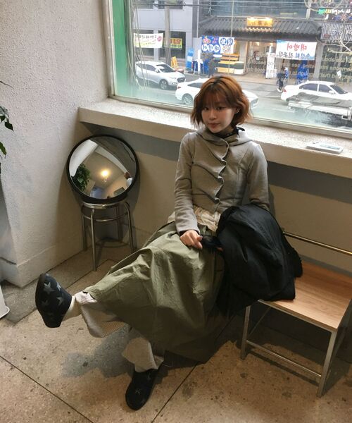 SLEEKGLOW（スリック グロウ）の「スモールロゴサイドボタンシャーリングフードトップ[グレー]（パーカー・レディース・その他・FREE）」の2枚目の写真