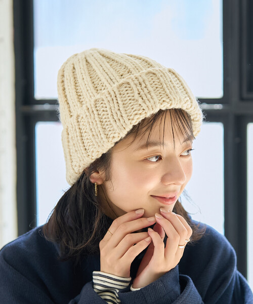 FREAK'S STORE（フリークスストア）の「太編み ニットキャップ（ニットキャップ/ビーニー・レディース・チャコールグレー/オフホワイト/レッド・ONE SIZE）」の5枚目の写真