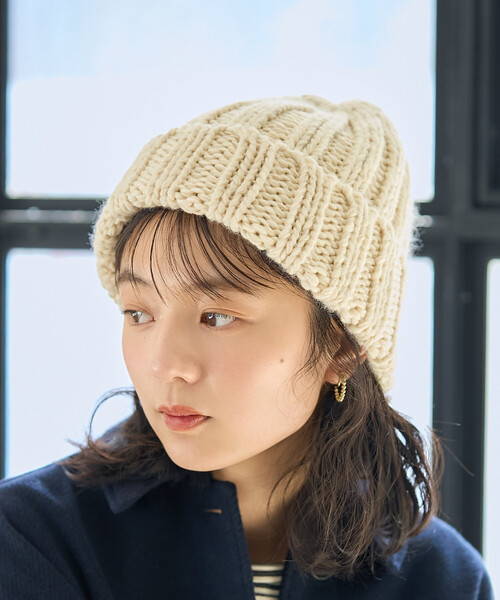 FREAK'S STORE（フリークスストア）の「太編み ニットキャップ（ニットキャップ/ビーニー・レディース・チャコールグレー/オフホワイト/レッド・ONE SIZE）」の6枚目の写真