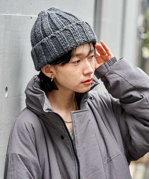 FREAK'S STORE（フリークスストア）の「太編み ニットキャップ（ニットキャップ/ビーニー・レディース・チャコールグレー/オフホワイト/レッド・ONE SIZE）」の8枚目の写真