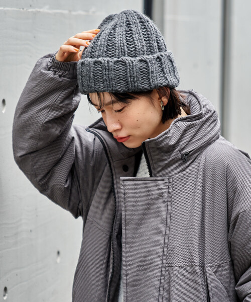 FREAK'S STORE（フリークスストア）の「太編み ニットキャップ（ニットキャップ/ビーニー・レディース・チャコールグレー/オフホワイト/レッド・ONE SIZE）」の11枚目の写真