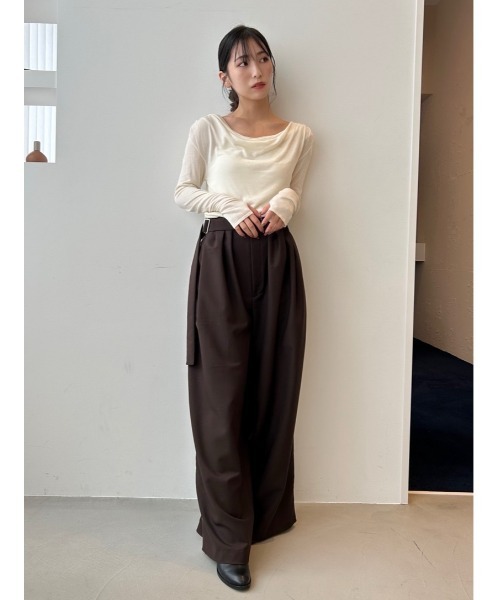 FRAY I.D(フレイアイディー)の「【USAGI ONLINE・ZOZO限定】ドレープオフショルニットトップス/ウォッシャブル・抗ピリング(ニット/セーター・レディース・グレー/アイボリー/ライトブルー/レッド・F)」の10枚目の写真