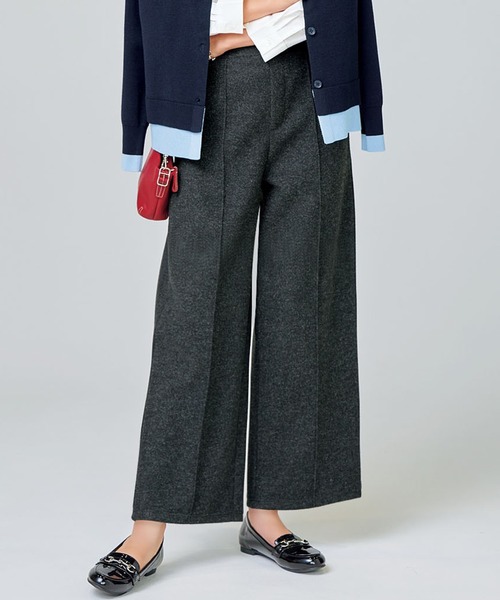 BELLUNA PLUS(ベルーナ)の「圧縮ニット素材ワイドパンツ(その他パンツ・レディース・ブラック/チャコール/ベージュ・X-LARGE/LARGE/MEDIUM/SMALL)」の2枚目の写真