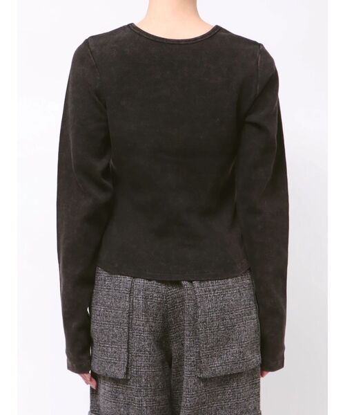 MURUA（ムルーア）の「パッチロゴフェードトップス（Tシャツ/カットソー・レディース・ネイビー/ブラウン/ブラック・FREE）」の5枚目の写真