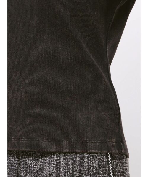 MURUA（ムルーア）の「パッチロゴフェードトップス（Tシャツ/カットソー・レディース・ネイビー/ブラウン/ブラック・FREE）」の8枚目の写真