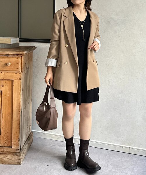 Thevon(ゼボン)の「袖フレアリブニットチュニックワンピース(ワンピース・レディース・チャコールグレー/ブラック・FREE)」の16枚目の写真