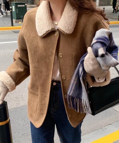 FREE STYLISTS(フリー スタイリスト)の「YUGA_YGMC 2-way suede-like boa coat(テーラードジャケット・レディース・キャメル/ブラウン・FREE)」の1枚目の写真