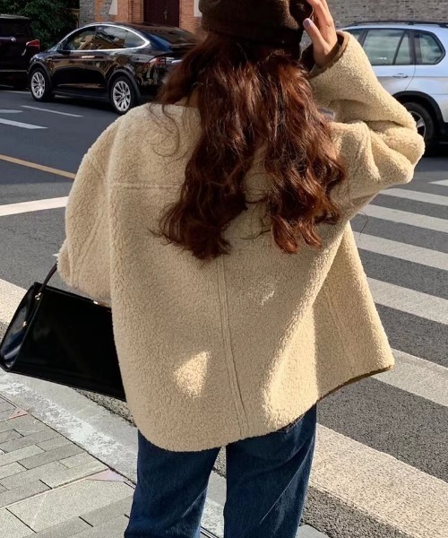 FREE STYLISTS(フリー スタイリスト)の「YUGA_YGMC 2-way suede-like boa coat(テーラードジャケット・レディース・キャメル/ブラウン・FREE)」の18枚目の写真