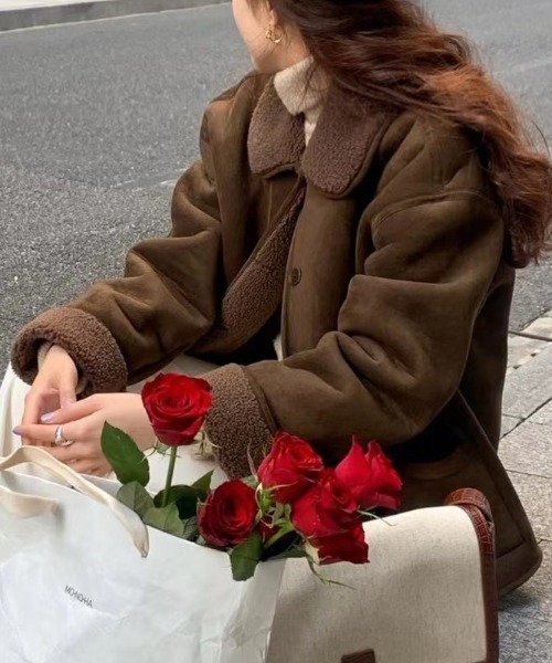 FREE STYLISTS(フリー スタイリスト)の「YUGA_YGMC 2-way suede-like boa coat(テーラードジャケット・レディース・キャメル/ブラウン・FREE)」の5枚目の写真