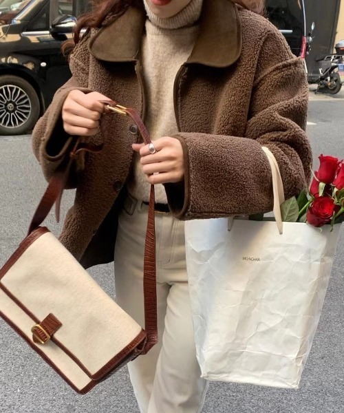 FREE STYLISTS(フリー スタイリスト)の「YUGA_YGMC 2-way suede-like boa coat(テーラードジャケット・レディース・キャメル/ブラウン・FREE)」の8枚目の写真