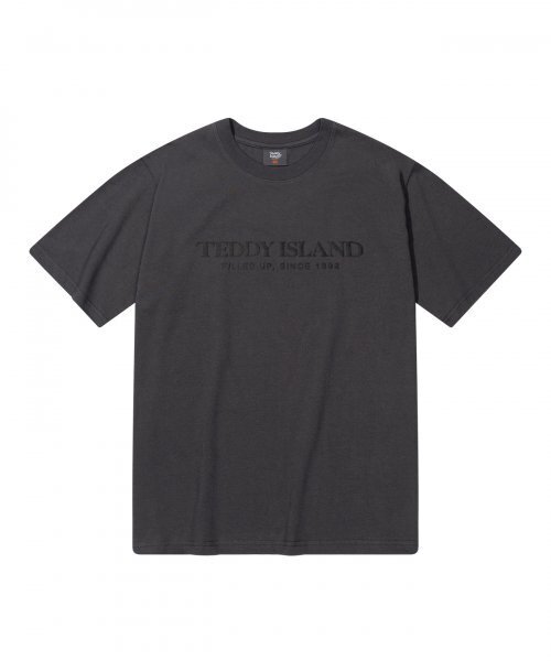 TEDDYISLAND(テディアイランド)の「エンボロゴ半袖チャコール(Tシャツ/カットソー・メンズ・その他・MEDIUM/LARGE)」の1枚目の写真