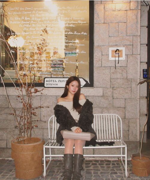 ZIZEMUSEUM(ジゼミュージアム)の「RIBBED OFF-SHOULDER KNIT(ASH IVORY)(その他トップス・レディース・その他・OS)」の12枚目の写真