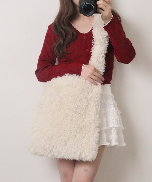 ROOTOTE(ルートート)の「ROOTOTE フェイクファーショルダー(ショルダーバッグ・レディース・ピンク/ブラック/アイボリー/グレイッシュベージュ・FREE)」の2枚目の写真