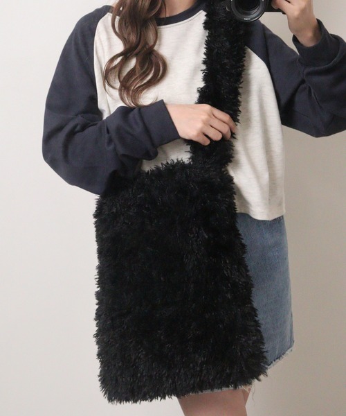 ROOTOTE(ルートート)の「ROOTOTE フェイクファーショルダー(ショルダーバッグ・レディース・ピンク/ブラック/アイボリー/グレイッシュベージュ・FREE)」の12枚目の写真