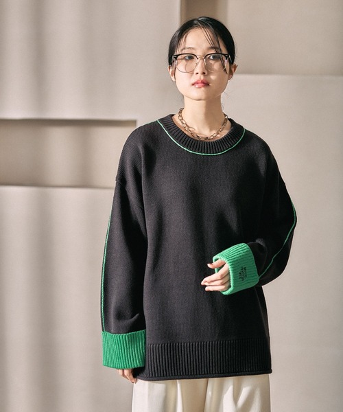 LEPSIM（レプシィム）の「5ゲージ袖配色ロゴプルオーバー　634215（ニット/セーター・レディース・ブルー/チャコールグレー/アイボリー/レッド・FREE）」の3枚目の写真