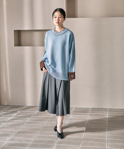 LEPSIM（レプシィム）の「5ゲージ袖配色ロゴプルオーバー　634215（ニット/セーター・レディース・ブルー/チャコールグレー/アイボリー/レッド・FREE）」の6枚目の写真