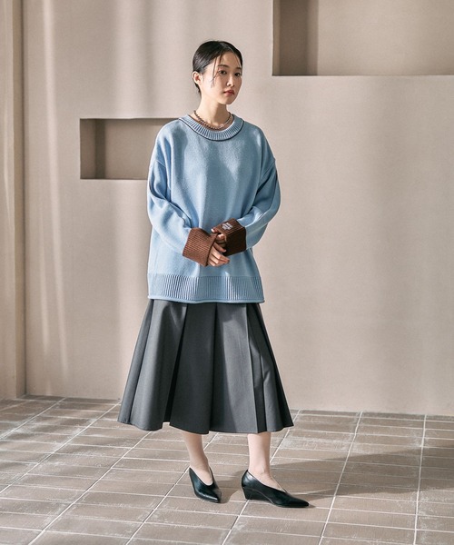 LEPSIM（レプシィム）の「5ゲージ袖配色ロゴプルオーバー　634215（ニット/セーター・レディース・ブルー/チャコールグレー/アイボリー/レッド・FREE）」の8枚目の写真