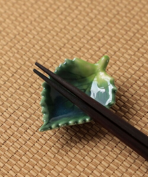 BEAMS JAPAN（ビームス　ジャパン）の「イホシロ窯 / 箸置き お野菜シリーズ（カトラリー・レディース・パープル/オレンジ/グリーン/ブラウン/ホワイト・ONE SIZE）」の3枚目の写真