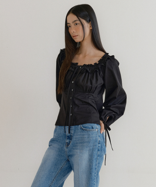 LUCIR ZU(ルシールズ)の「Benjamin Frill Lace Blouse (black)(シャツ/ブラウス・レディース・その他・FREE)」の3枚目の写真