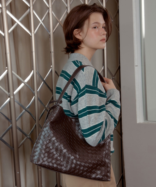 ANOETIC(アノエティック)の「ANC WEAVING MESH BAG_7COLOR(ショルダーバッグ・レディース・ブラック/ダークブラウン/キャメル/バーガンディー/ブラウン/ブラック系その他/アイボリー・FREE)」の11枚目の写真