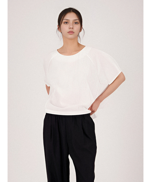 ACUD(アクド)の「Round Neck Raglan Blouse _Beige(シャツ/ブラウス・レディース・ベージュ・FREE)」の5枚目の写真