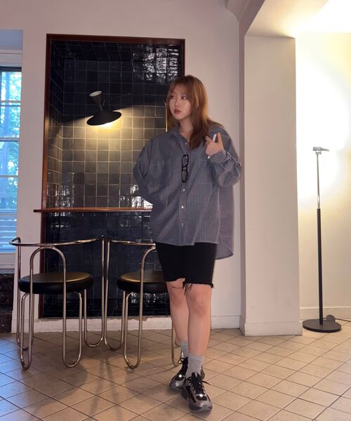 CHICKS(チックス)の「シアサーカーシャツブルー(シャツ/ブラウス・レディース・ブルー・FREE)」の13枚目の写真