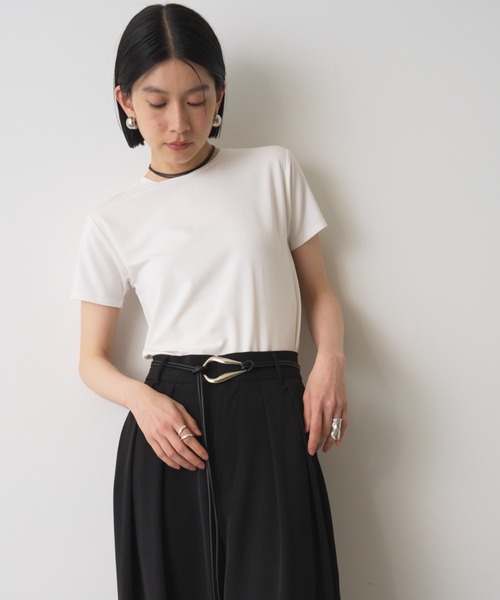 AIC.(エーアイシー)の「ベーシックコンパクトTシャツ/接触冷感/抗菌防臭/UVカット(Tシャツ/カットソー・レディース・オフホワイト/ブラック/チャコールグレー・FREE)」の11枚目の写真
