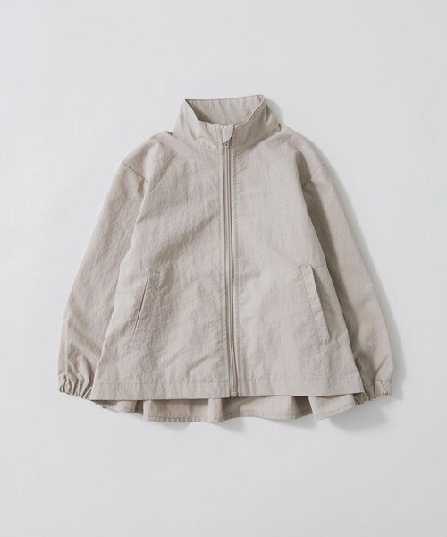 DRC branshes(ディーアールシーブランシェス)の「【撥水加工/WEB限定/DRC】Aラインシルエットナイロンジャケット(ナイロンジャケット・キッズ・グレイッシュベージュ/ピンク/アイボリー/ブラック/ラベンダー・110/100/130/140/150/120)」の4枚目の写真