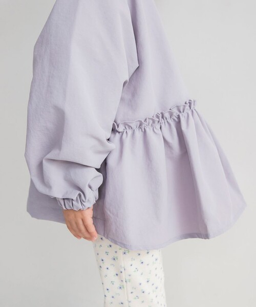 DRC branshes(ディーアールシーブランシェス)の「【撥水加工/WEB限定/DRC】Aラインシルエットナイロンジャケット(ナイロンジャケット・キッズ・グレイッシュベージュ/ピンク/アイボリー/ブラック/ラベンダー・110/100/130/140/150/120)」の7枚目の写真