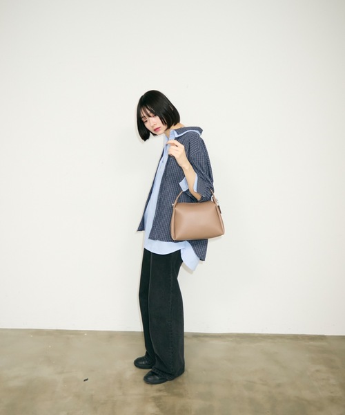 TONER（トナー）の「ソフトレザーミニハンドバッグ/ワンハンドルバッグ/ロゴプレート付き（ハンドバッグ・レディース・ダークブラウン/ブラック/ホワイト/シルバー/レッド/ブラウン・FREE）」の13枚目の写真