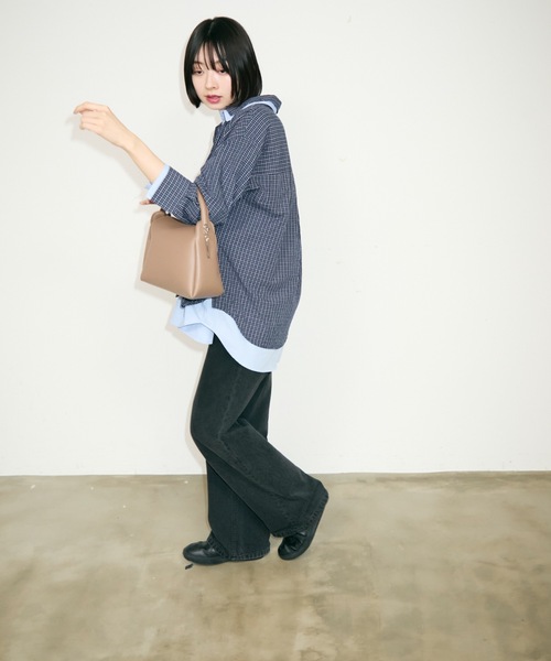 TONER（トナー）の「ソフトレザーミニハンドバッグ/ワンハンドルバッグ/ロゴプレート付き（ハンドバッグ・レディース・ダークブラウン/ブラック/ホワイト/シルバー/レッド/ブラウン・FREE）」の18枚目の写真